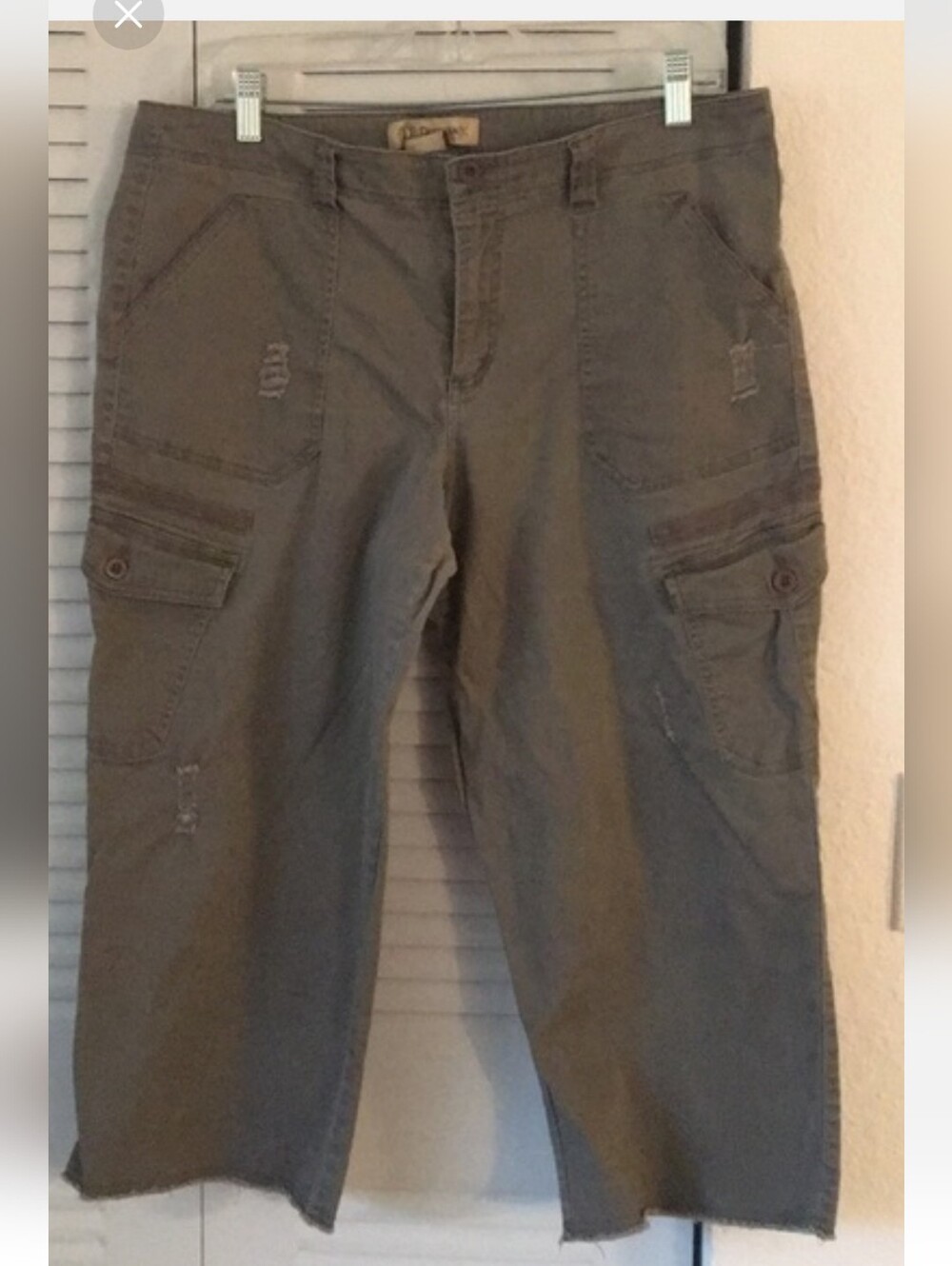 Womens Democracy Distressed Olive Green Cargo Cropped Pants